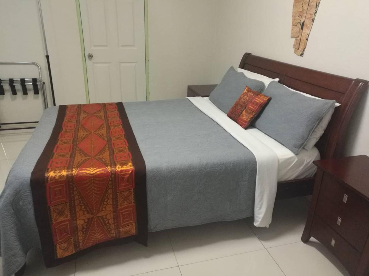 Malau Lodge Nuku'alofa Exteriör bild