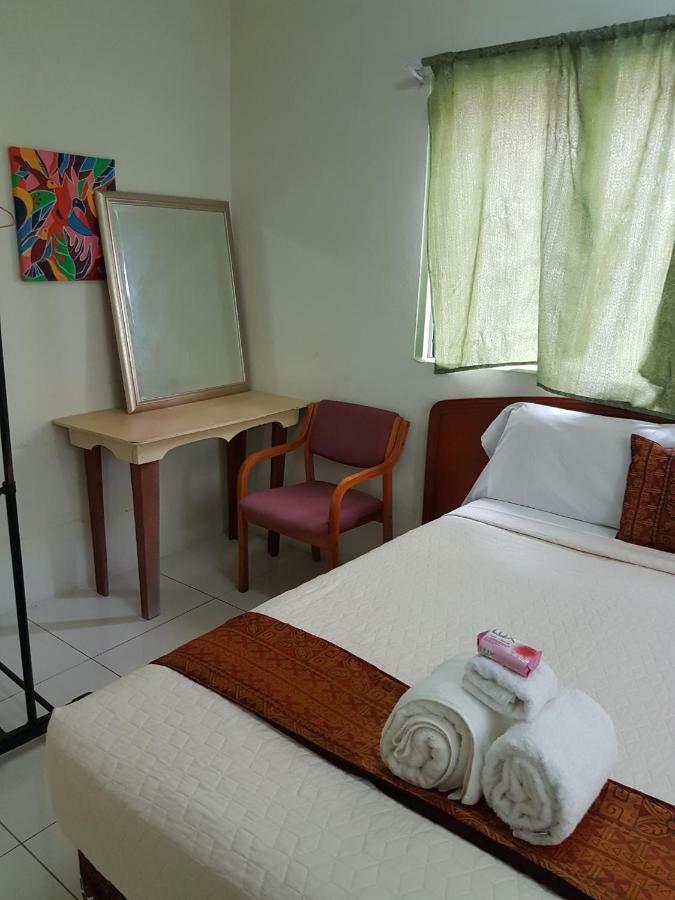 Malau Lodge Nuku'alofa Exteriör bild