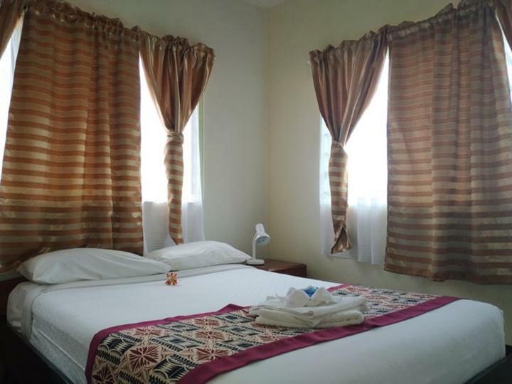 Malau Lodge Nuku'alofa Exteriör bild